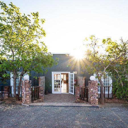 לינה וארוחת בוקר אאודטסהורן Le Petit Karoo Ranch מראה חיצוני תמונה